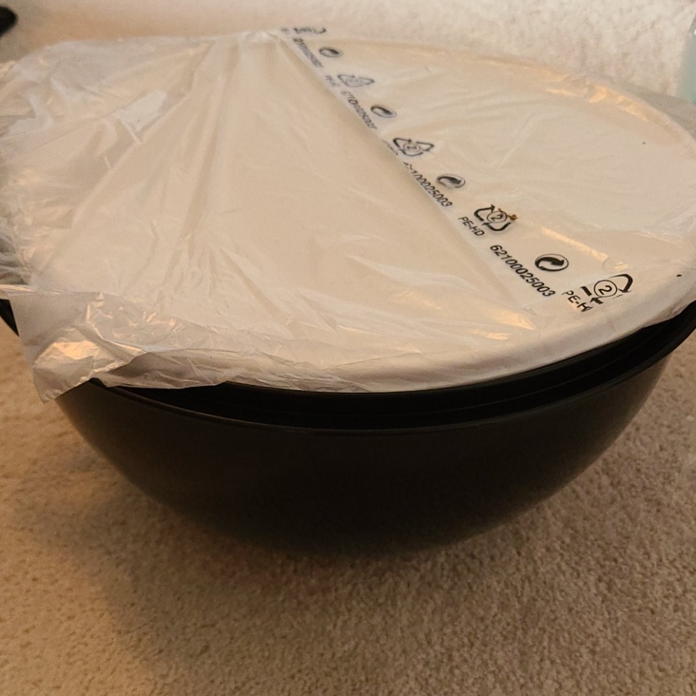 Tupperware Thatsa Bowl 32 Cup